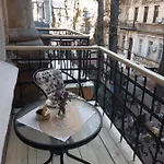 Nr. 8 Aparthotel Odesa