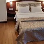 Nr. 8 Aparthotel 4*